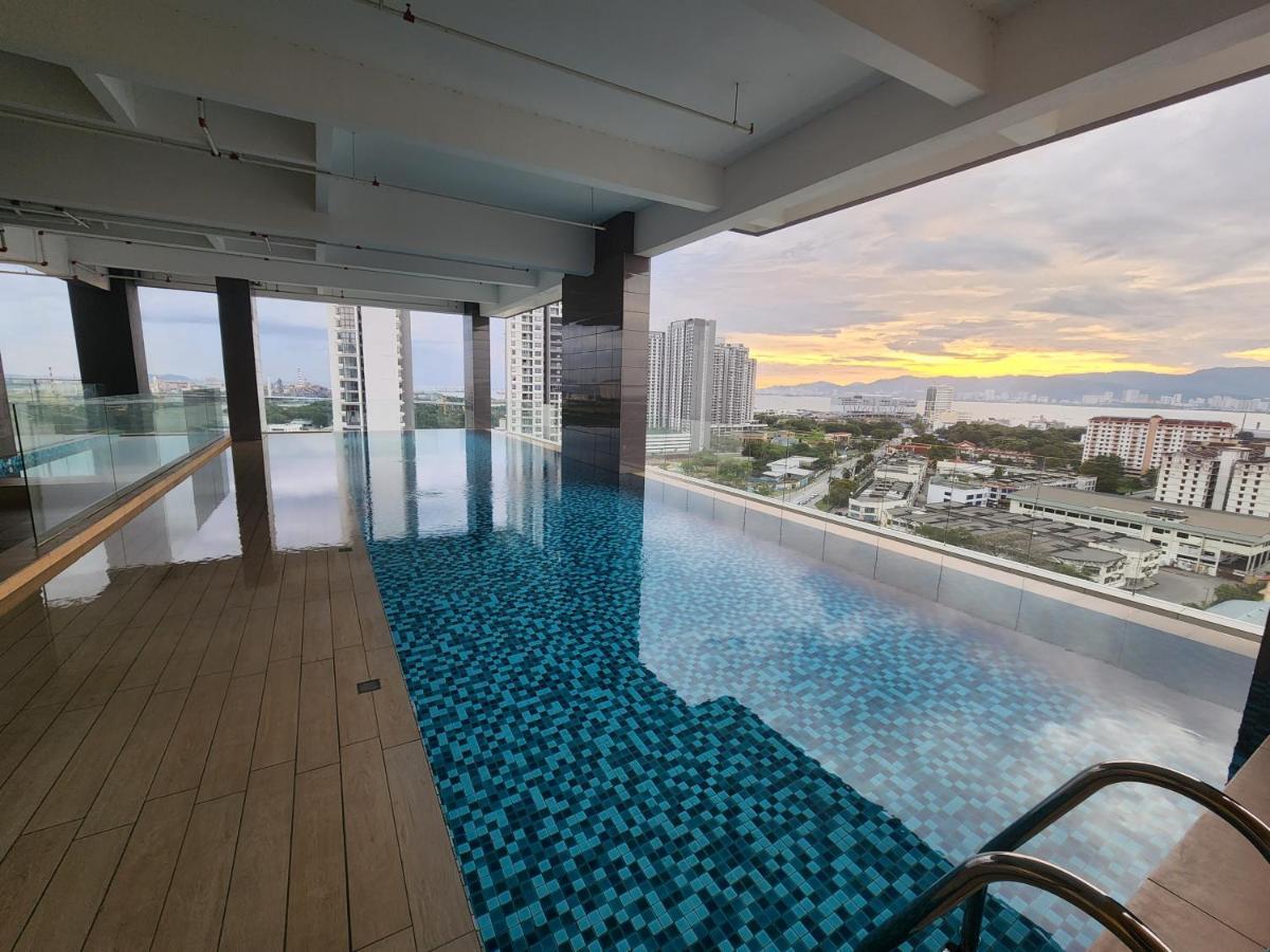 Praicon Tower - Premium Suite Butterworth Extérieur photo